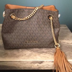 Purse, handbag, over the shoulder, bag